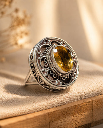 Amber Ring | Radiant Glow of Nature's Beauty