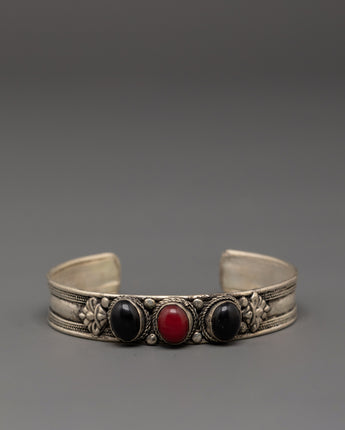 White Metal Bracelet with Artificial Stones