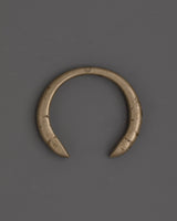 handmade-white-metal-bracelet