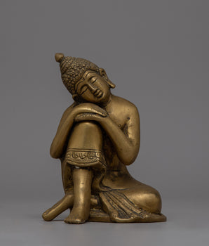 Buddha Resting on Knee Statue