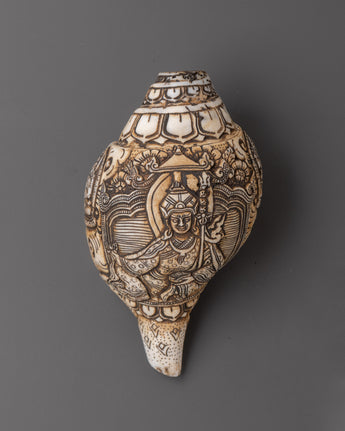 conch-with-guru-rinpoche-carving