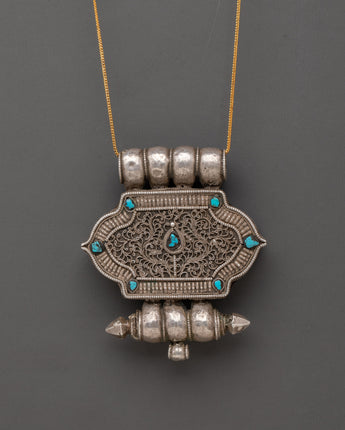 buddhist silver Ghau box locket