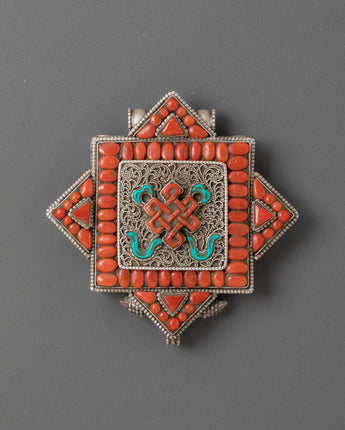 Endless Knot Ghau Box Locket