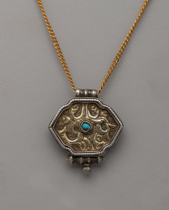 tibetan-silver-ghau-box-locket