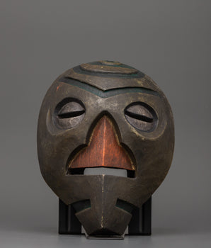 traditionally-carved-tribal-mask