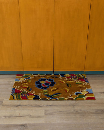 Handcrafted Floral Knotted Rug