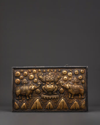 brass-made-wall-hanging