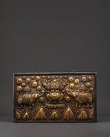 brass-made-wall-hanging