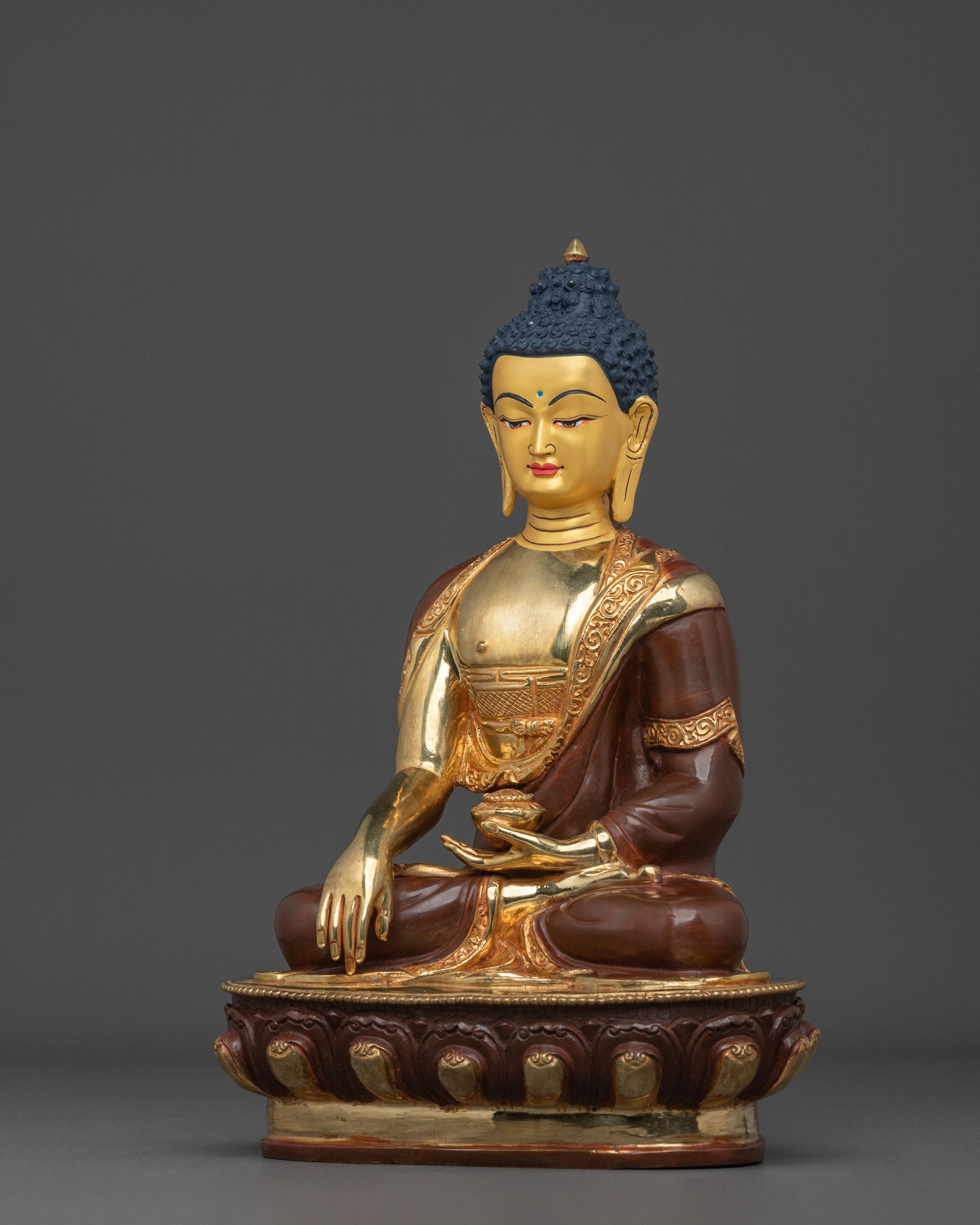 Traditional Siddhartha Gautama Sacred Statue | Symbol of Enlightenment