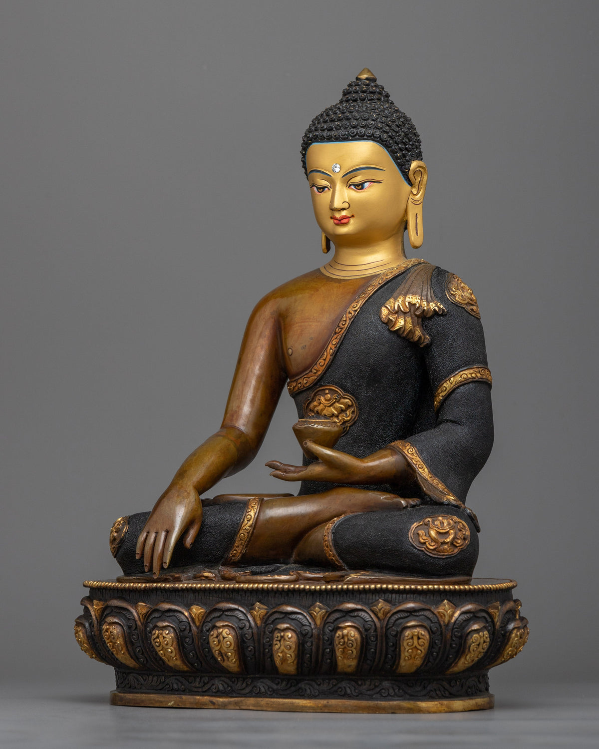 lord-buddha-sculpture