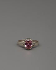 Elegant Gemstone Jewelry Ring