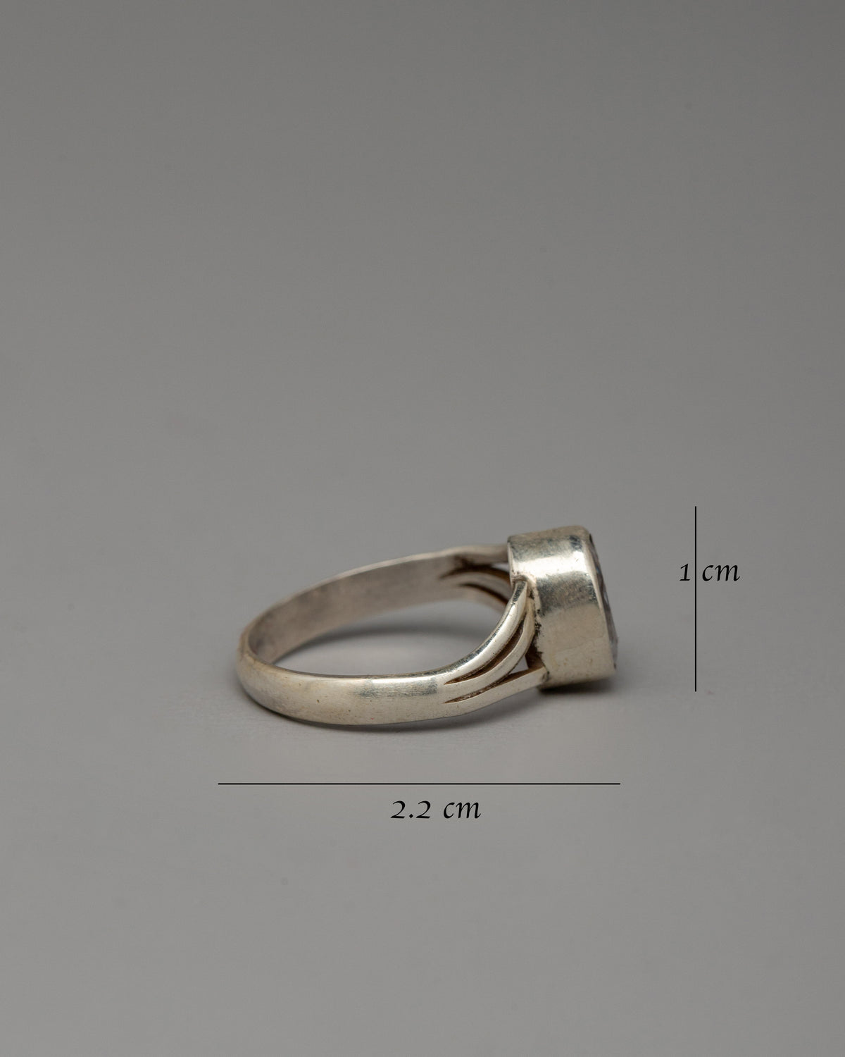 Himalayan Sacred Ring | Tibetan Spiritual Accessory