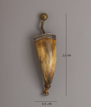Powder Horn Snuff Bottle | Handcrafted Design for Storage