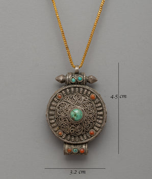 Precious Prayer Holder Ghau Box Locket | Sacred Prayer Amulet for Longevity and Positiveness