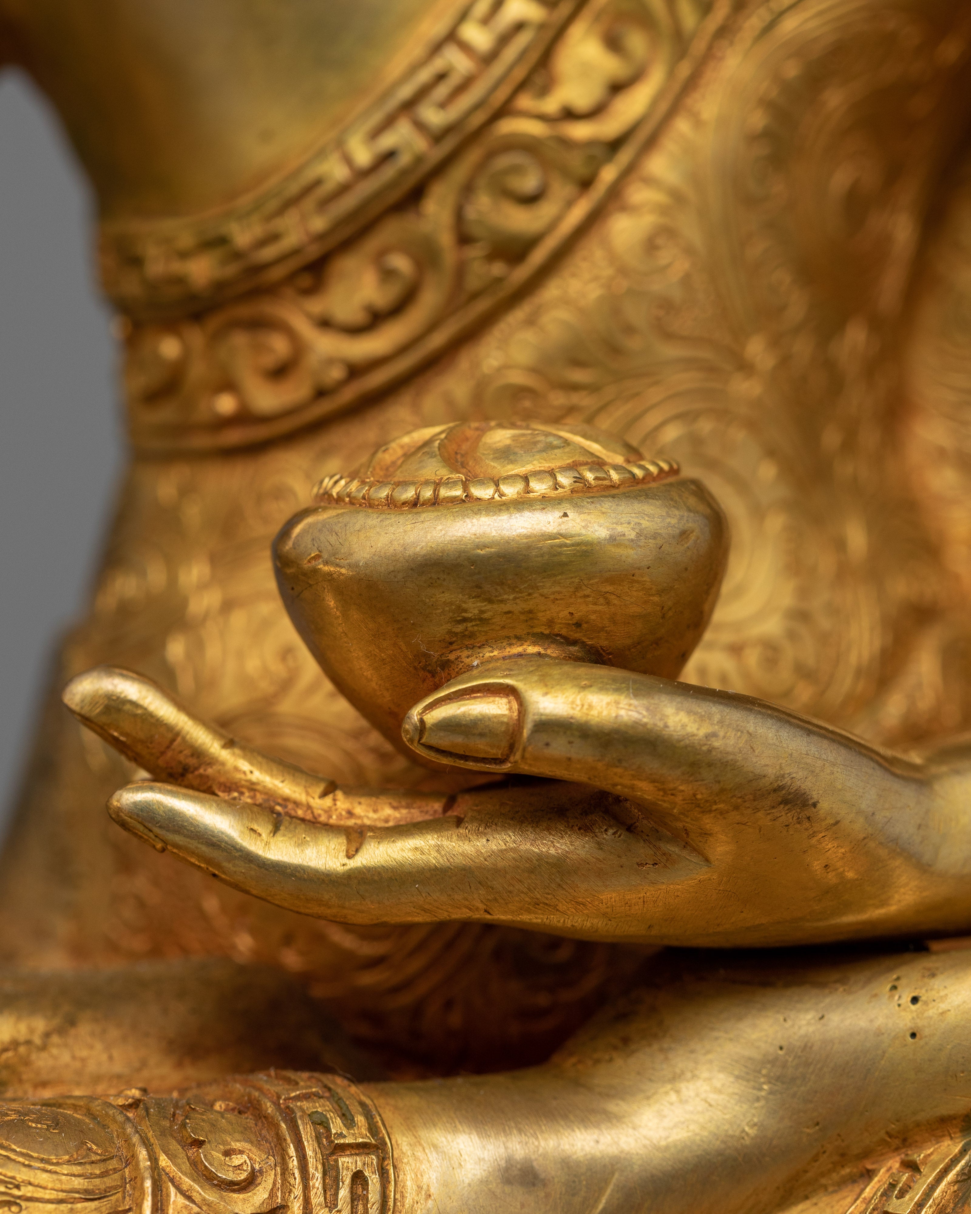 Shakyamuni Buddha Statue for Spiritual Healing | Gold Gilded Buddhist Artwork