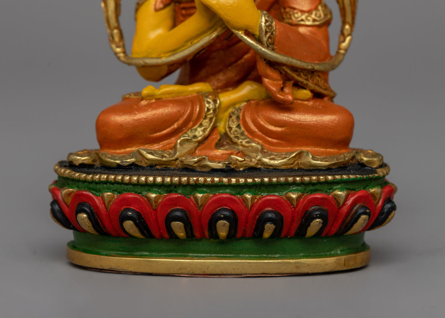 Buddhist Master Tsongkhapa Figurine | Tibetan Guru Ornament