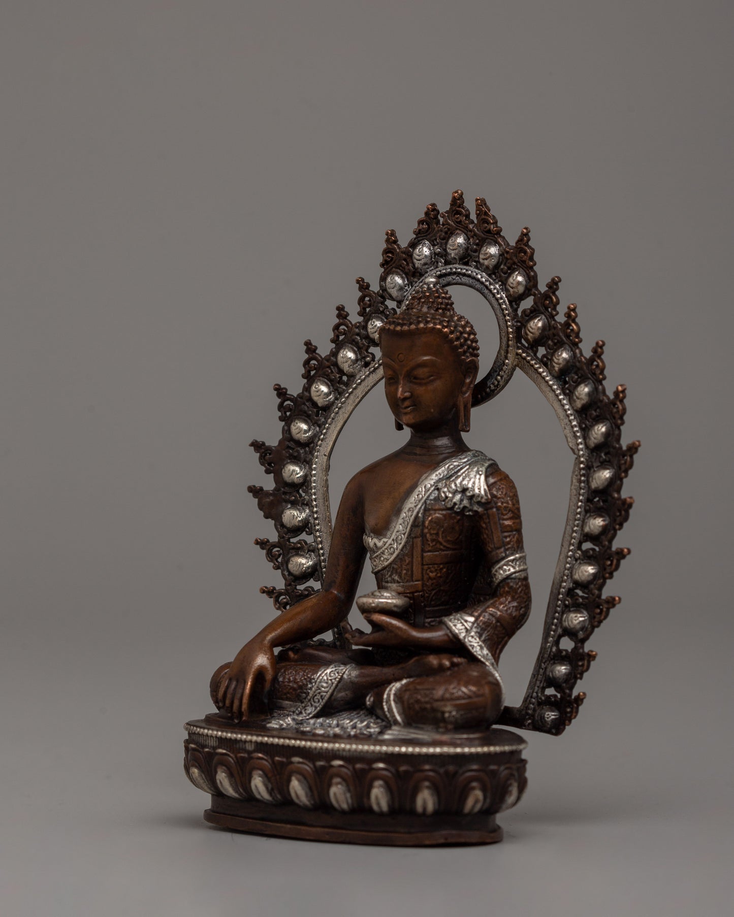 Shakyamuni Buddha Enlightened Figurine | Symbol of Knowledge and Wisdom