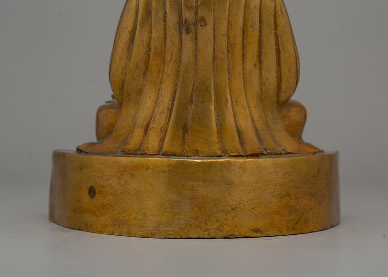 Guru Gampopa Figurine | The Spiritual Beacon of the Kagyu Lineage