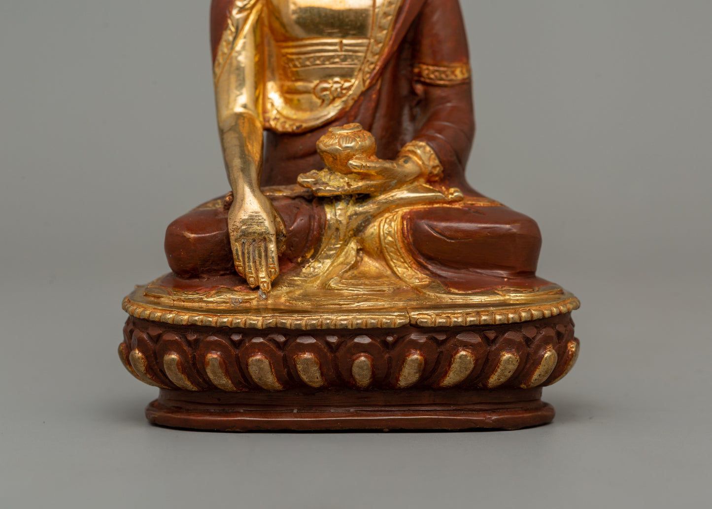 Dharma Teacher Shakyamuni Buddha | A Symbol of Wisdom