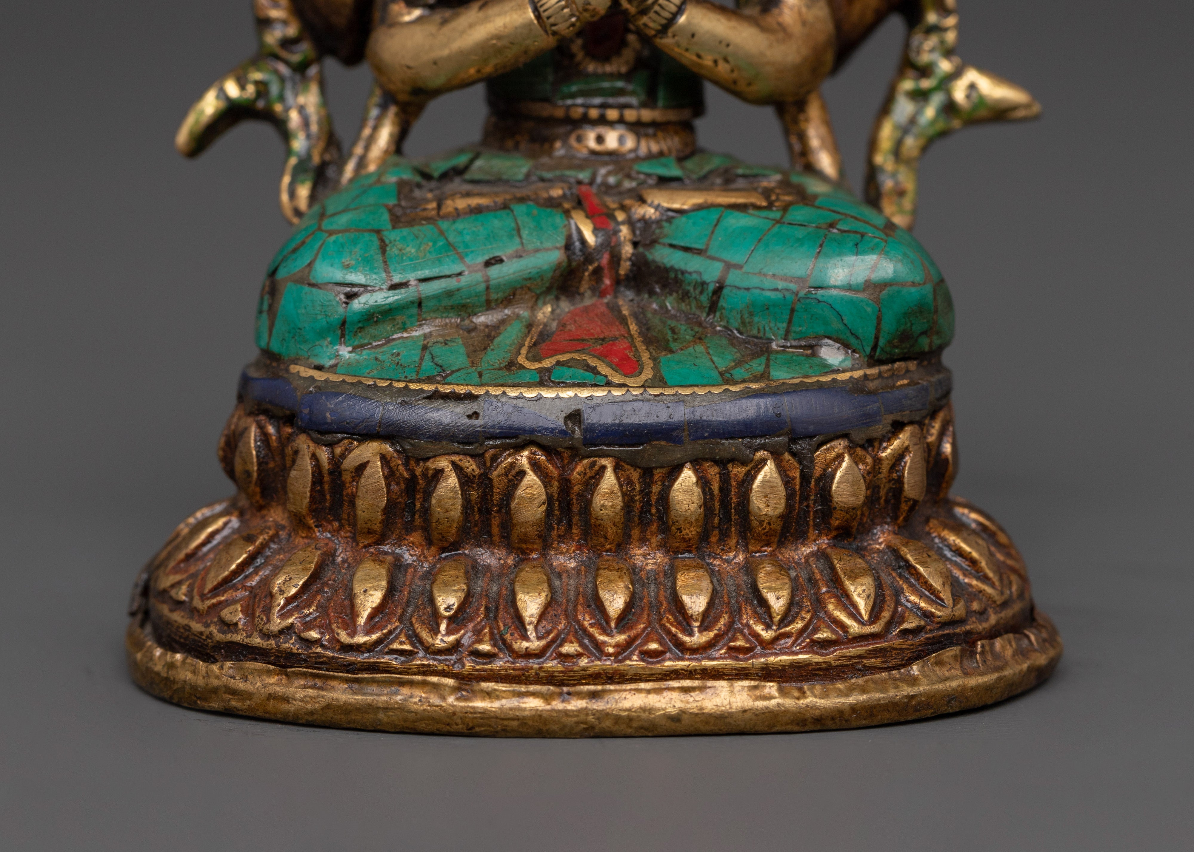 Sacred Altar Chenresig Statue | Sacred Decor for Buddhist Practice
