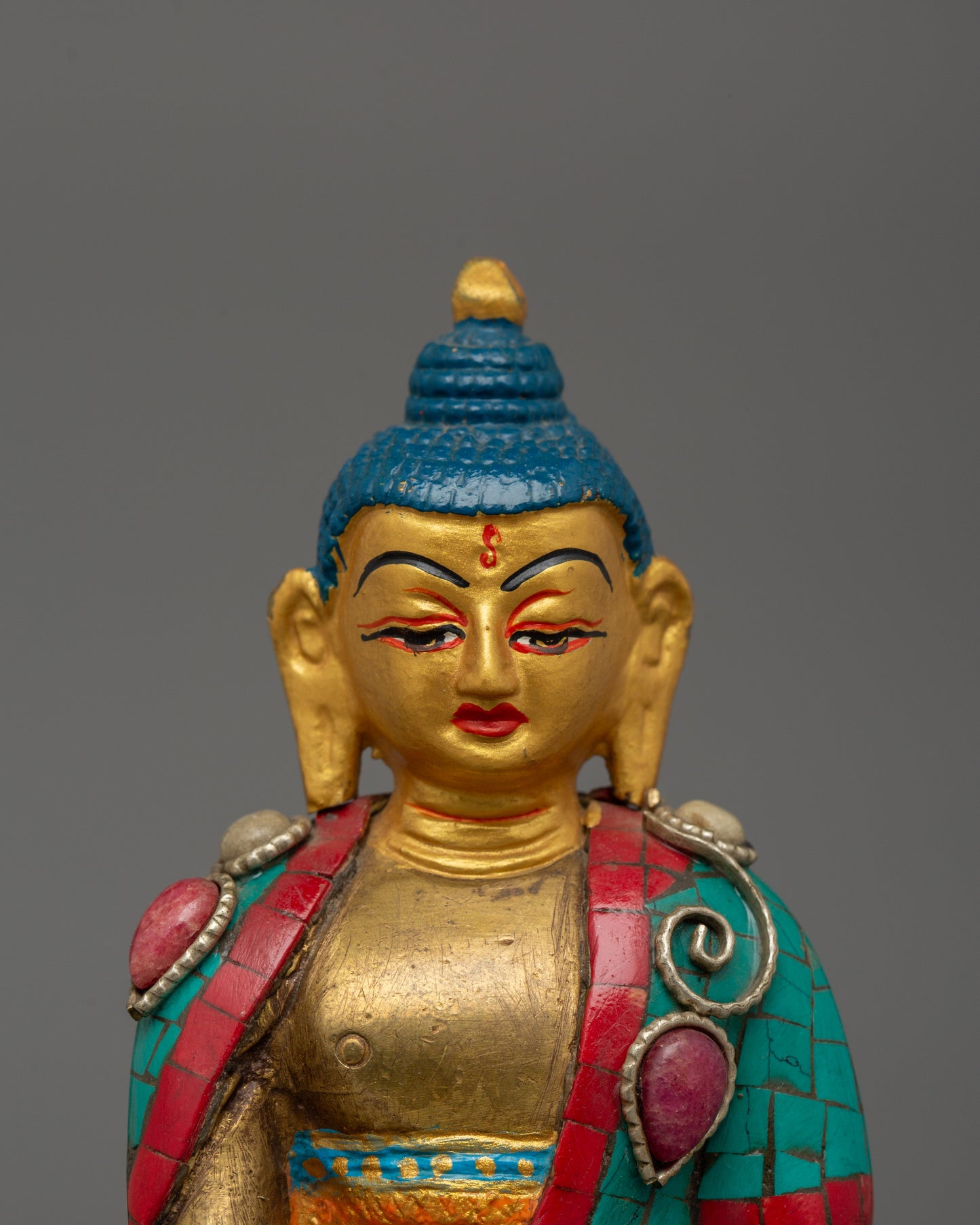 Tranquil Shakyamuni Buddha Statue | A Symbol of Enlightenment