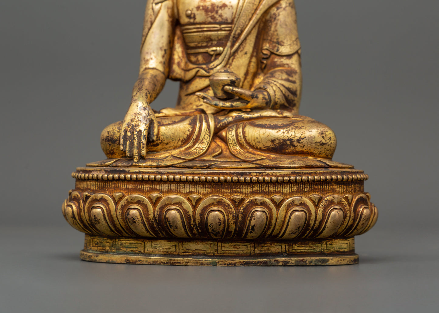 Shakyamuni Buddha Enlightened Statue | A Divine Symbol of Wisdom