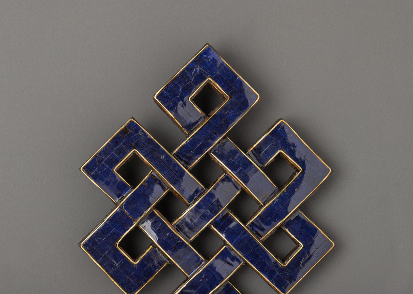 Wooden Endless Knot With Lapis Lazuli | Infuse Your Space with Balance and Harmony