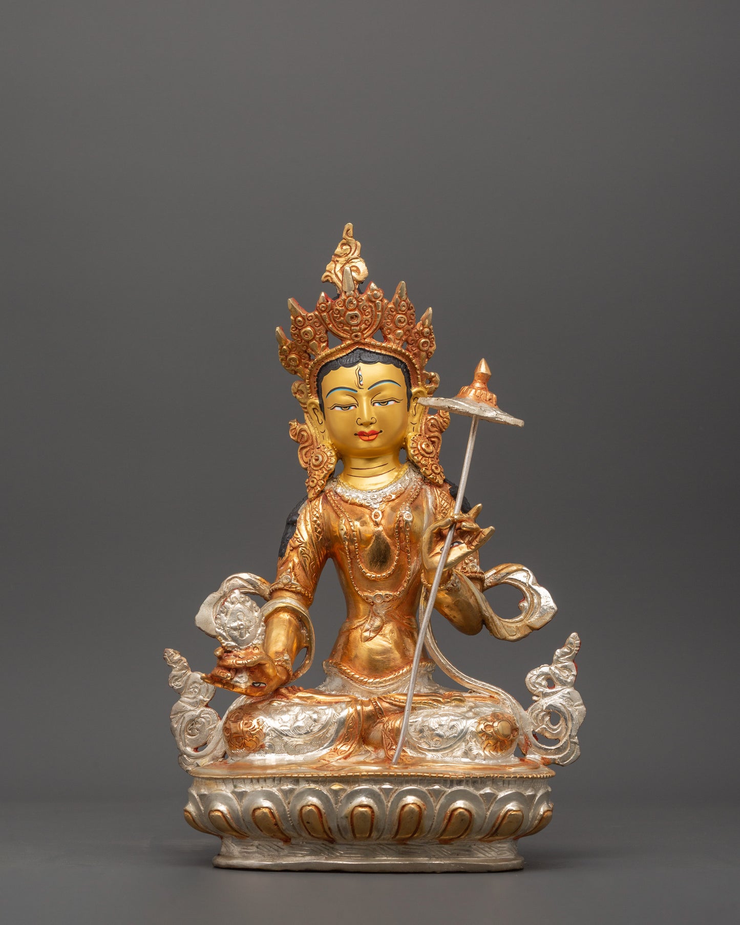 Dukar Deity of Protection and Wisdom Sculpture | Sitatapatra Holding a White Parasol