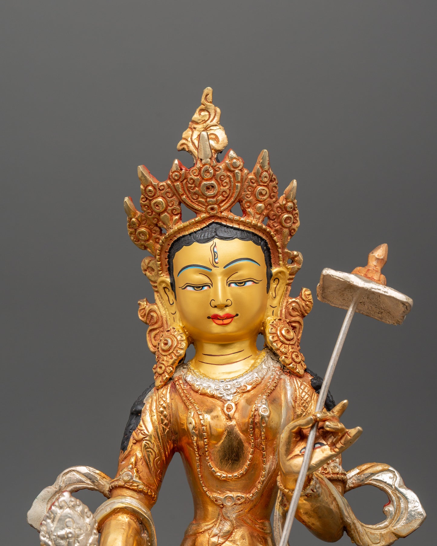 Dukar Deity of Protection and Wisdom Sculpture | Sitatapatra Holding a White Parasol