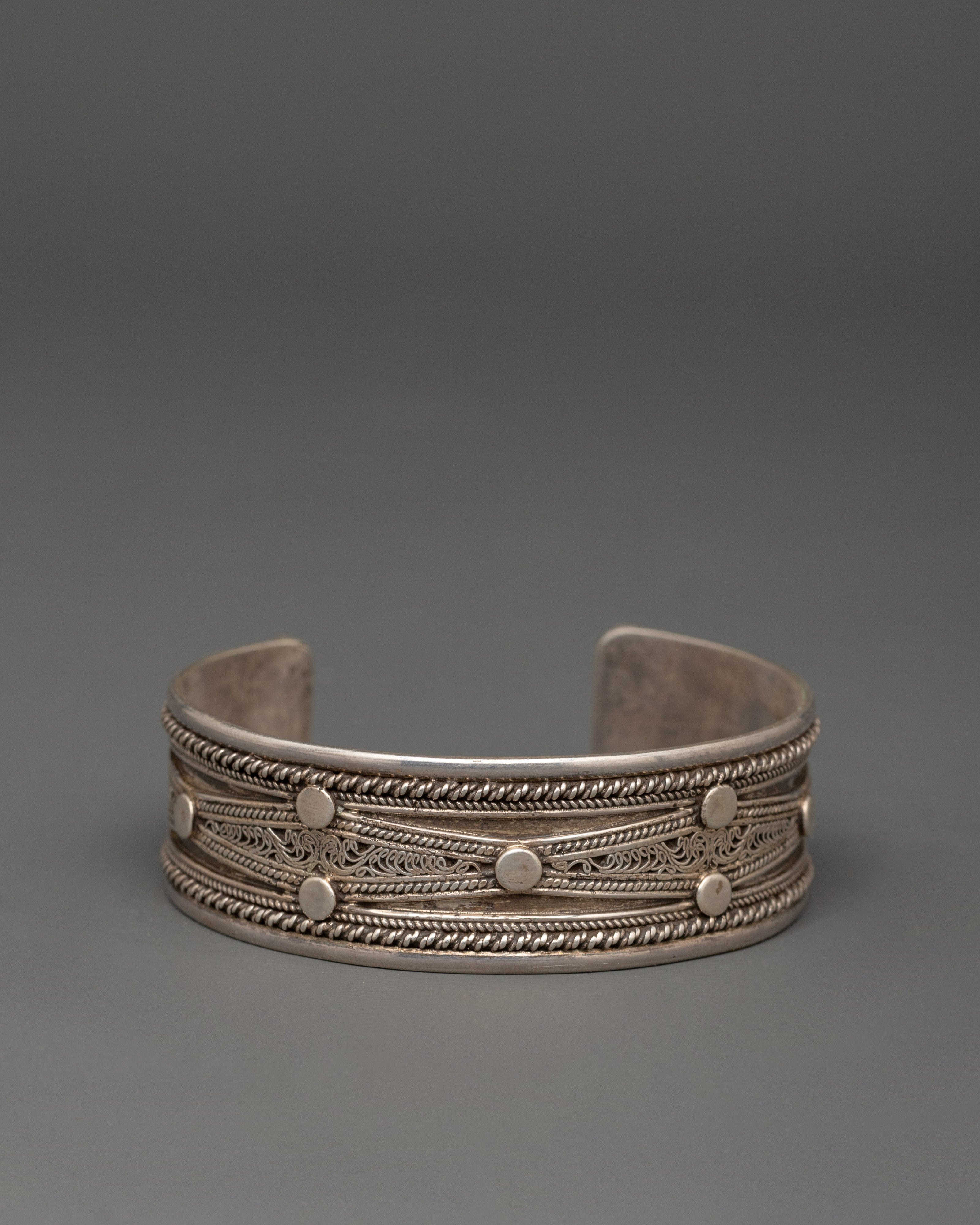 Silver Bracelet for Daily Wear | A Sleek and Comfortable Everyday Accessory
