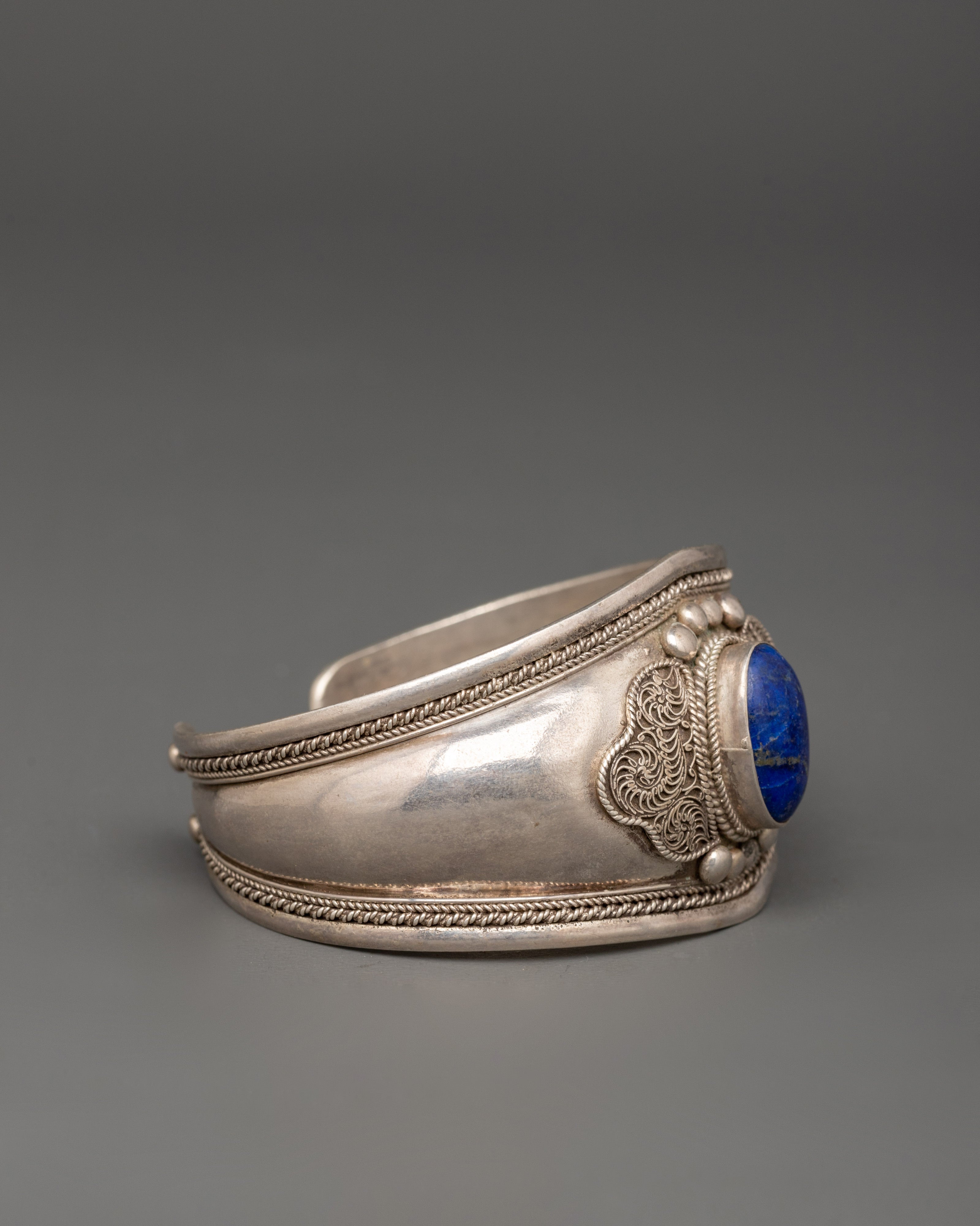 Lapis Lazuli Bracelet for Accessory | Stylish Accessories
