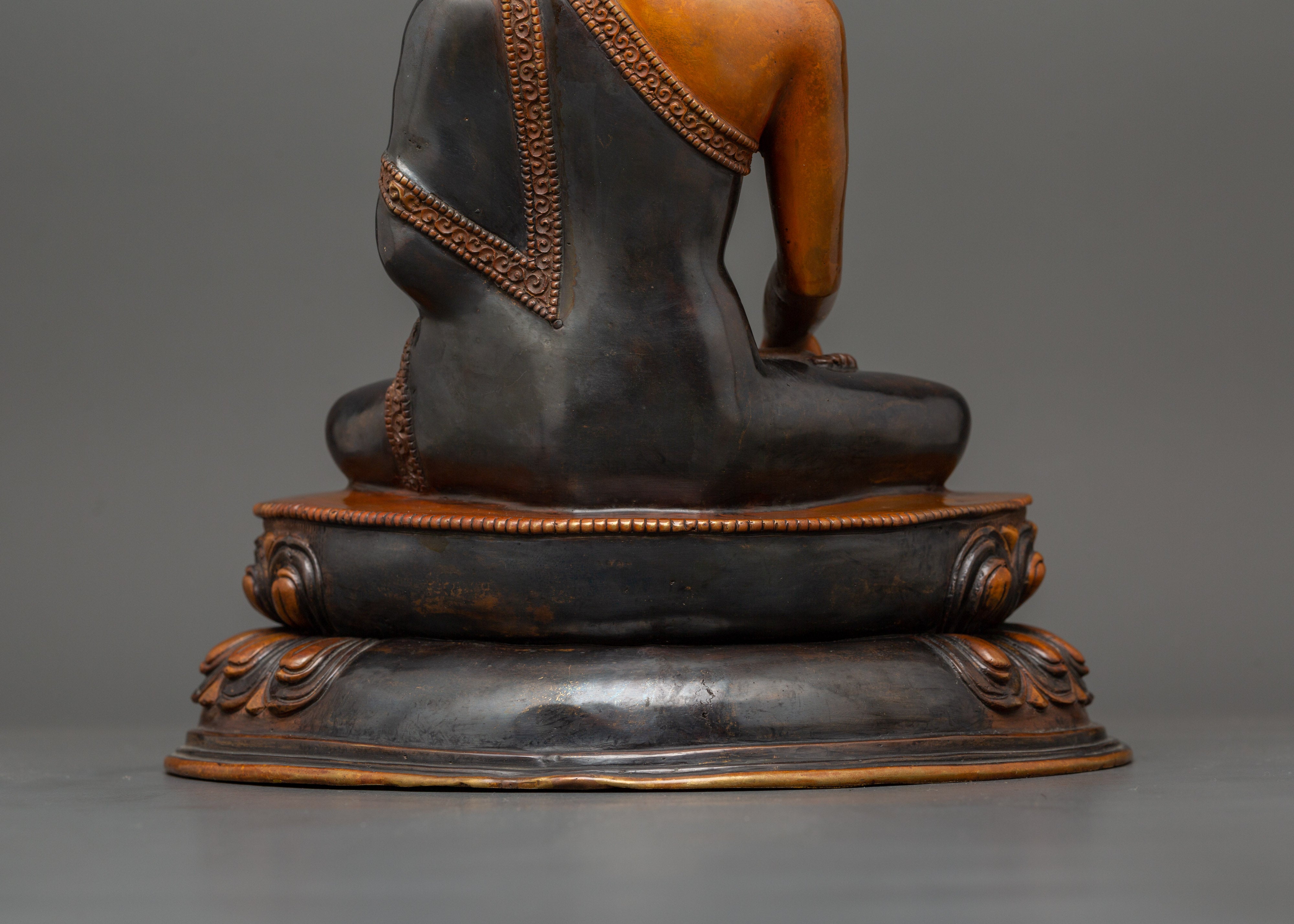 Shakyamuni Buddha Tibetan Buddhist Statue | Oxidized Copper Body with Gold Plating