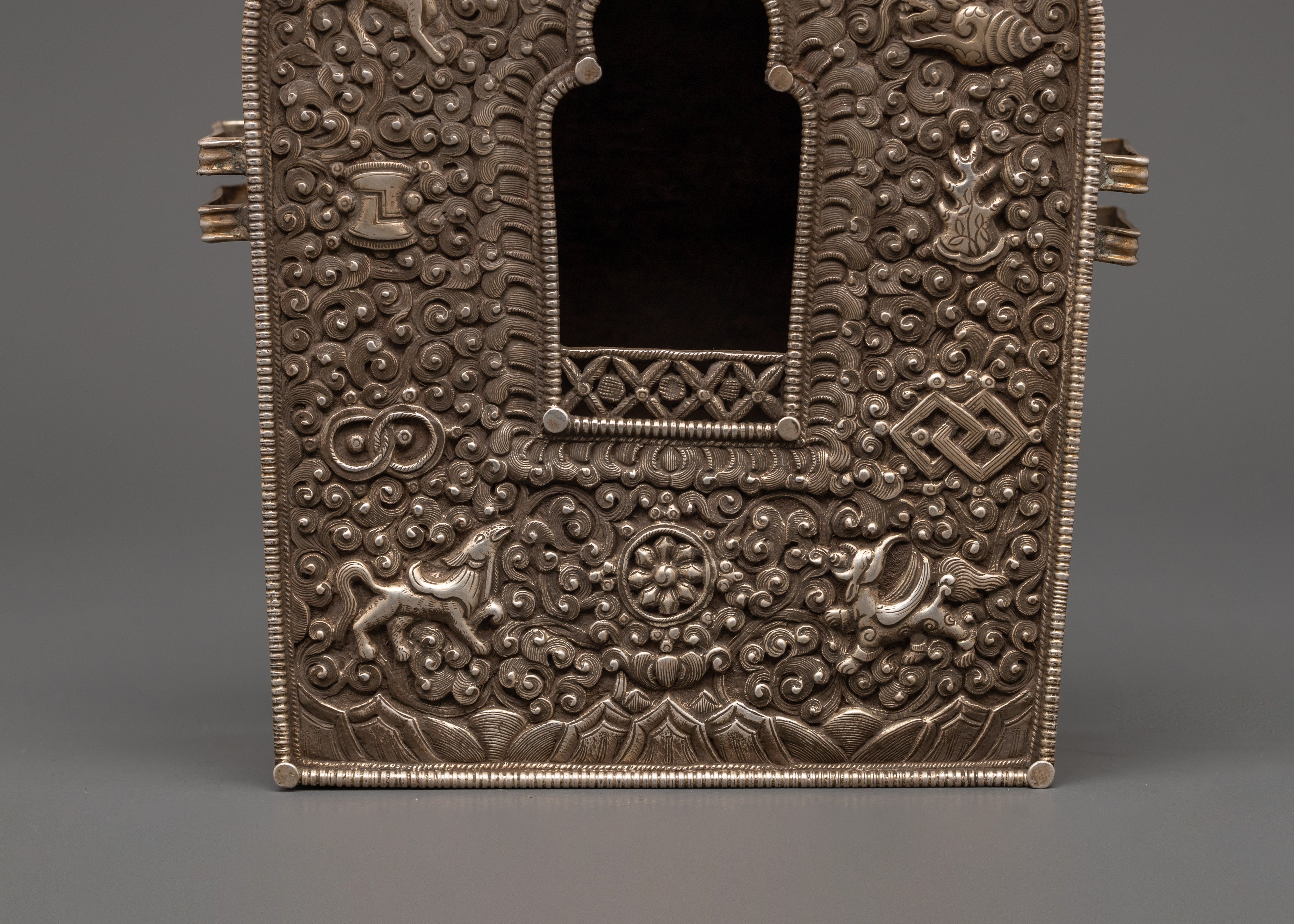 Buddhist Tibetan Ghau Box | Handcrafted Tibetan Silver Ghau Box