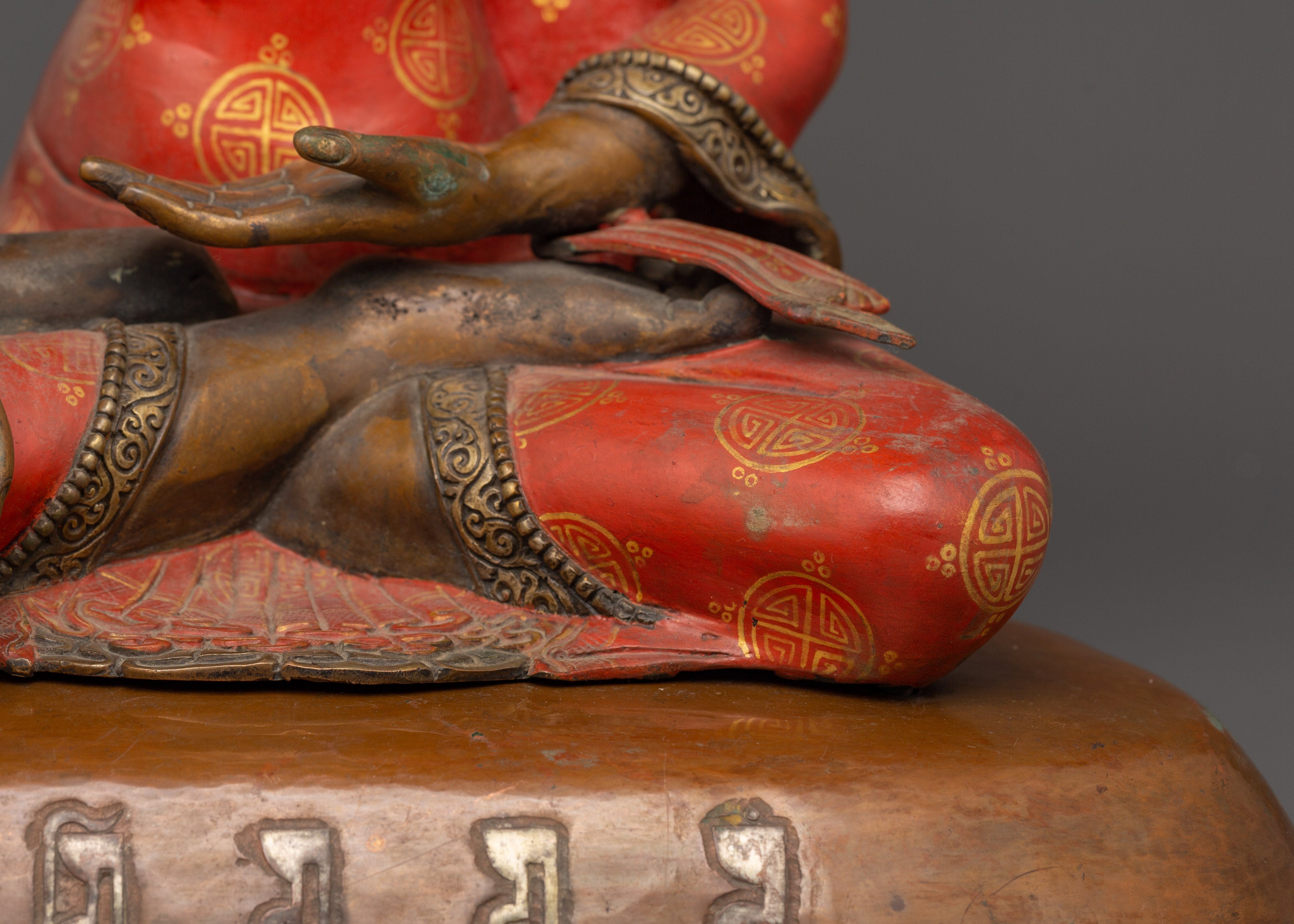 Traditional Siddhartha Gautama Statue | Tibetan Buddhist Altar Sculpture
