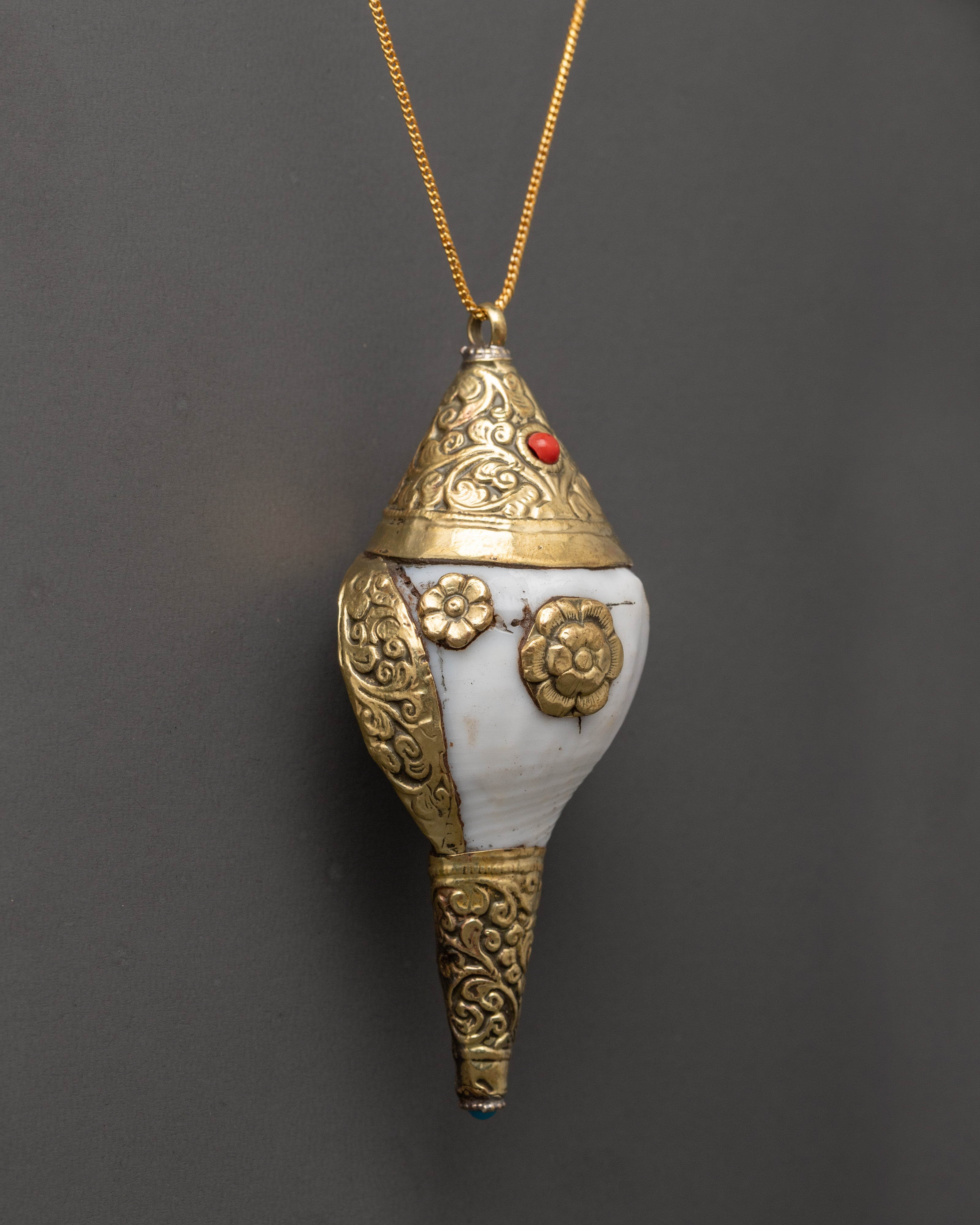 Conch Shell Gold Plated Locket | Spiritual Pendant for Meditation and Protection