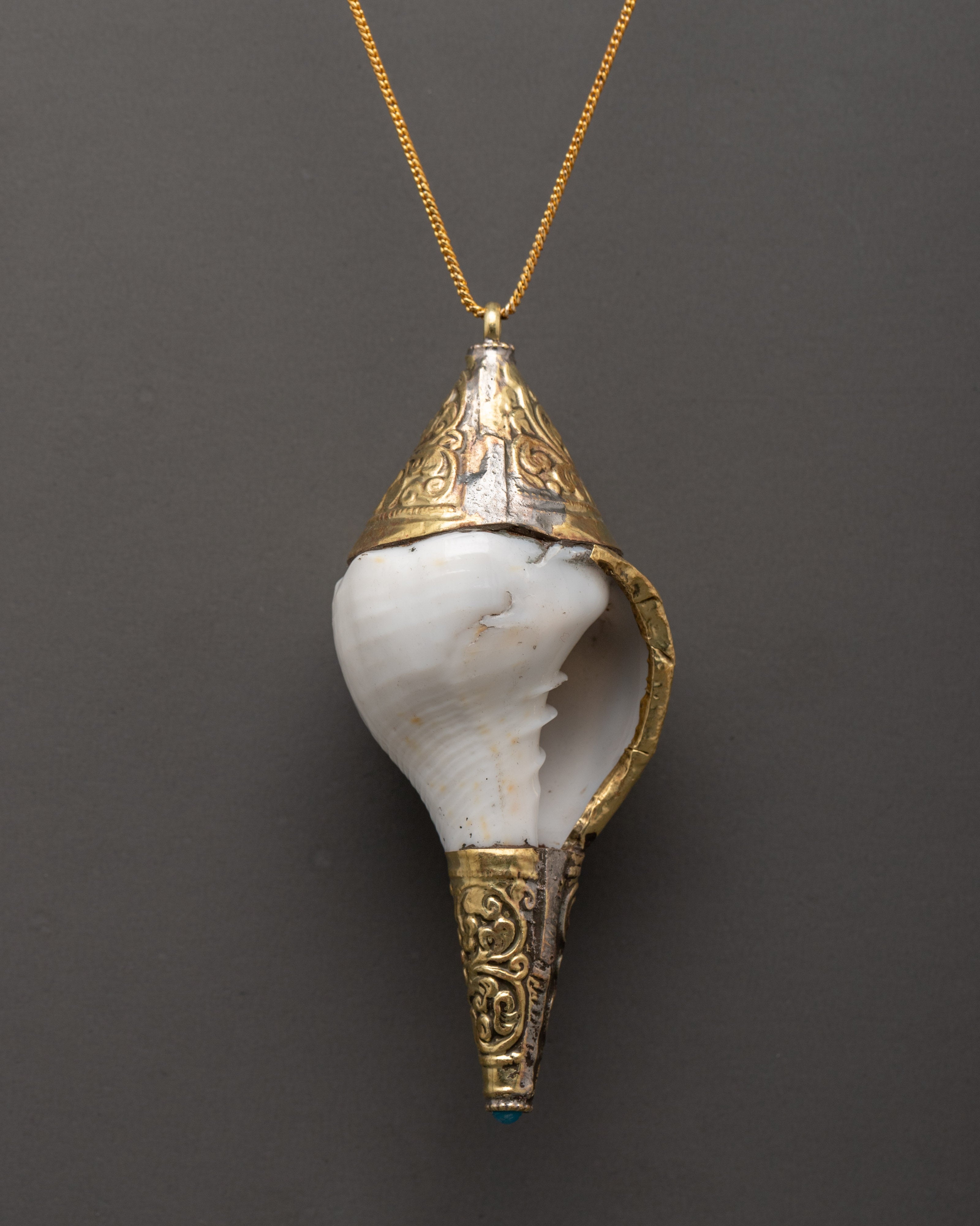 Conch Shell Gold Plated Locket | Spiritual Pendant for Meditation and Protection