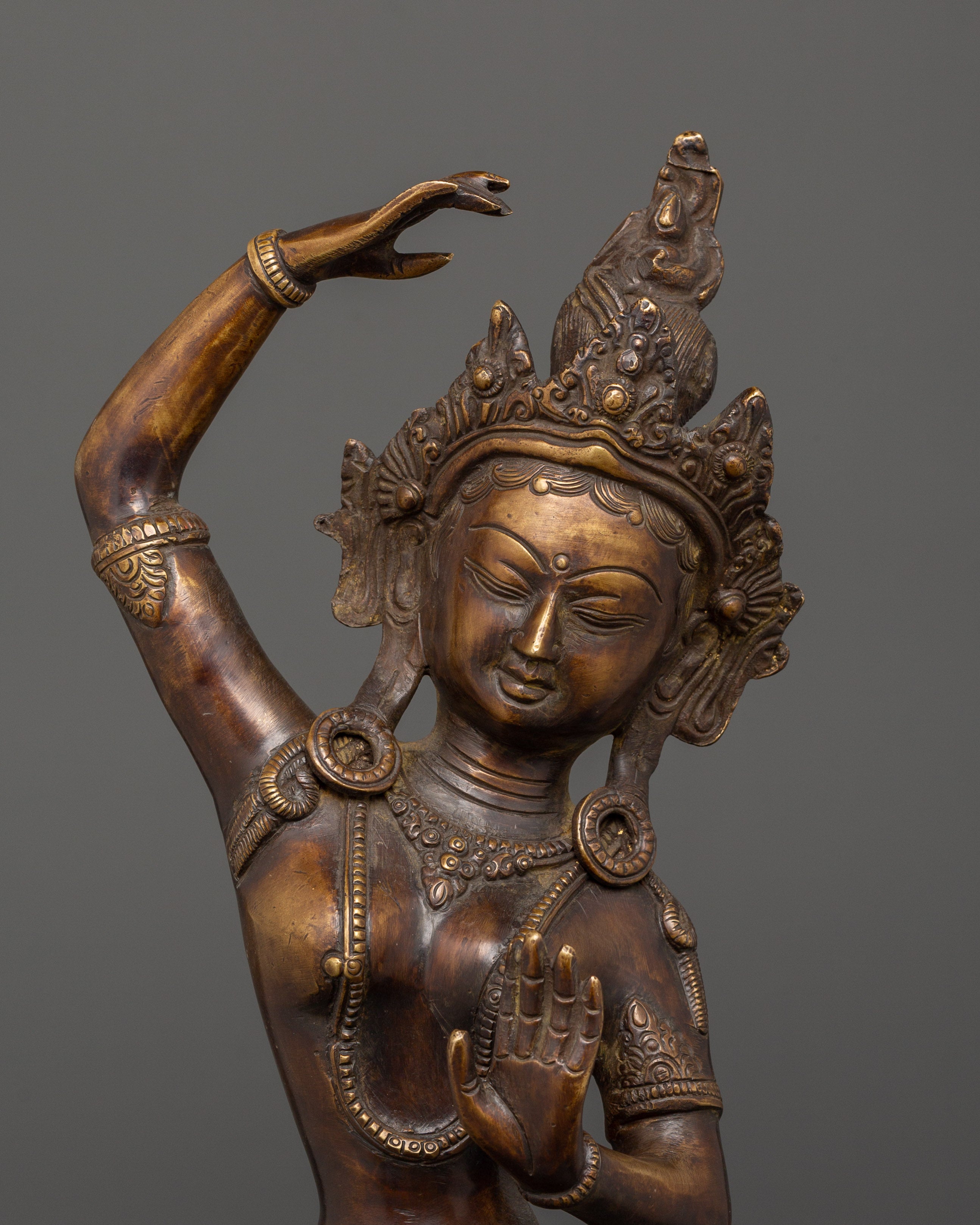 Standing Maya Devi Sculpture | Buddhist Art for Serenity and Devotion