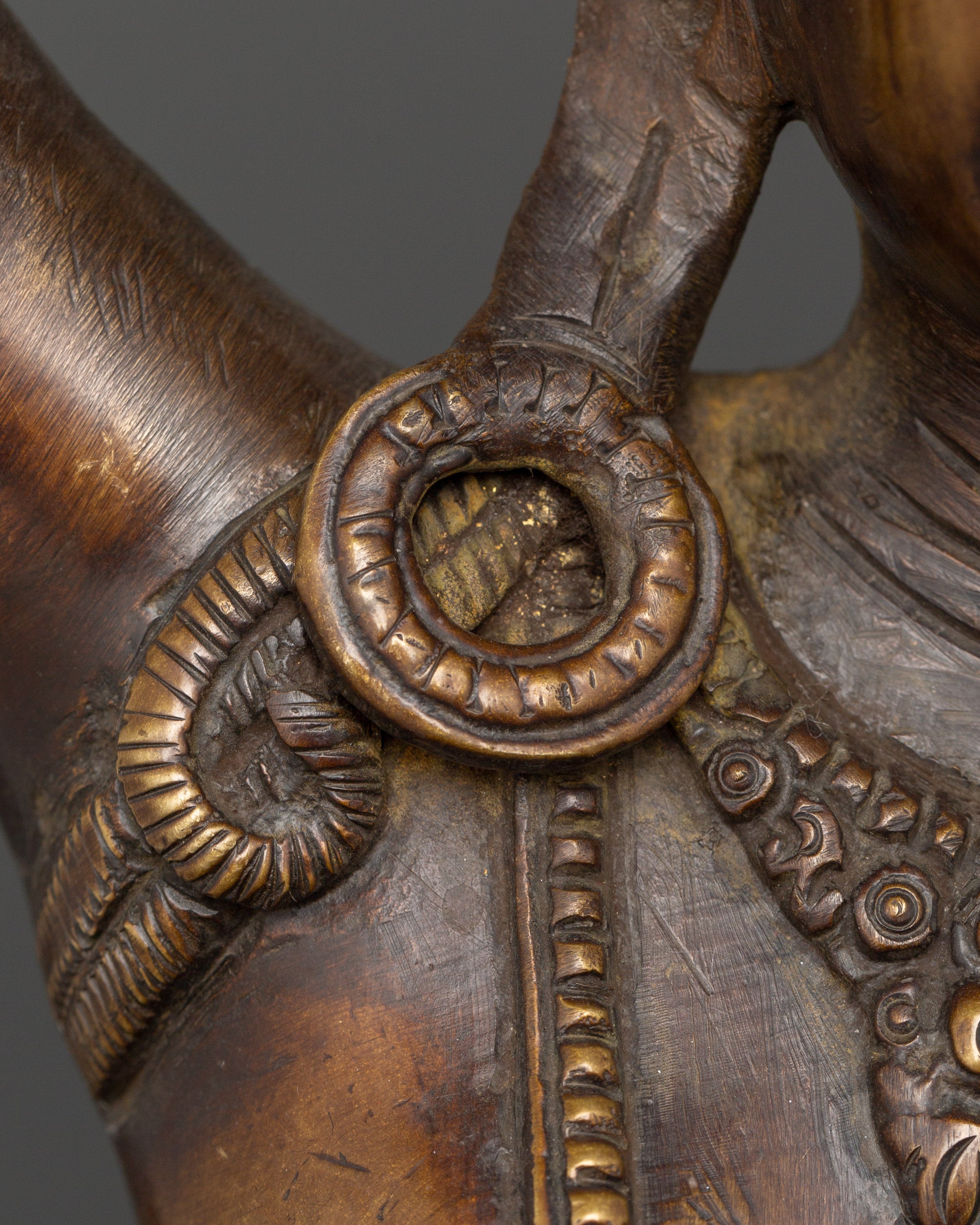 Standing Maya Devi Sculpture | Buddhist Art for Serenity and Devotion