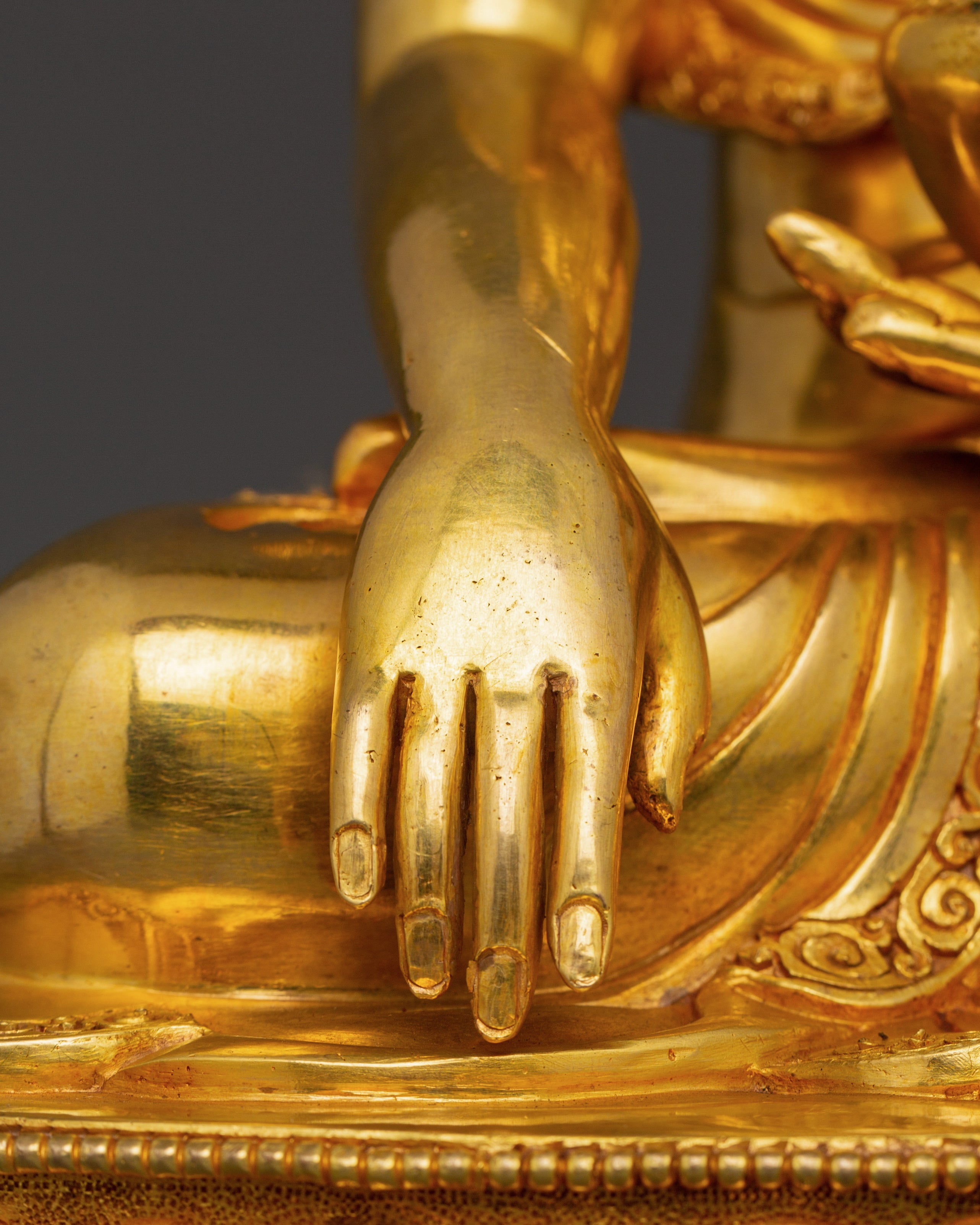 Gold-Plated Shakyamuni Buddha Statue | Meditation Altar Decor