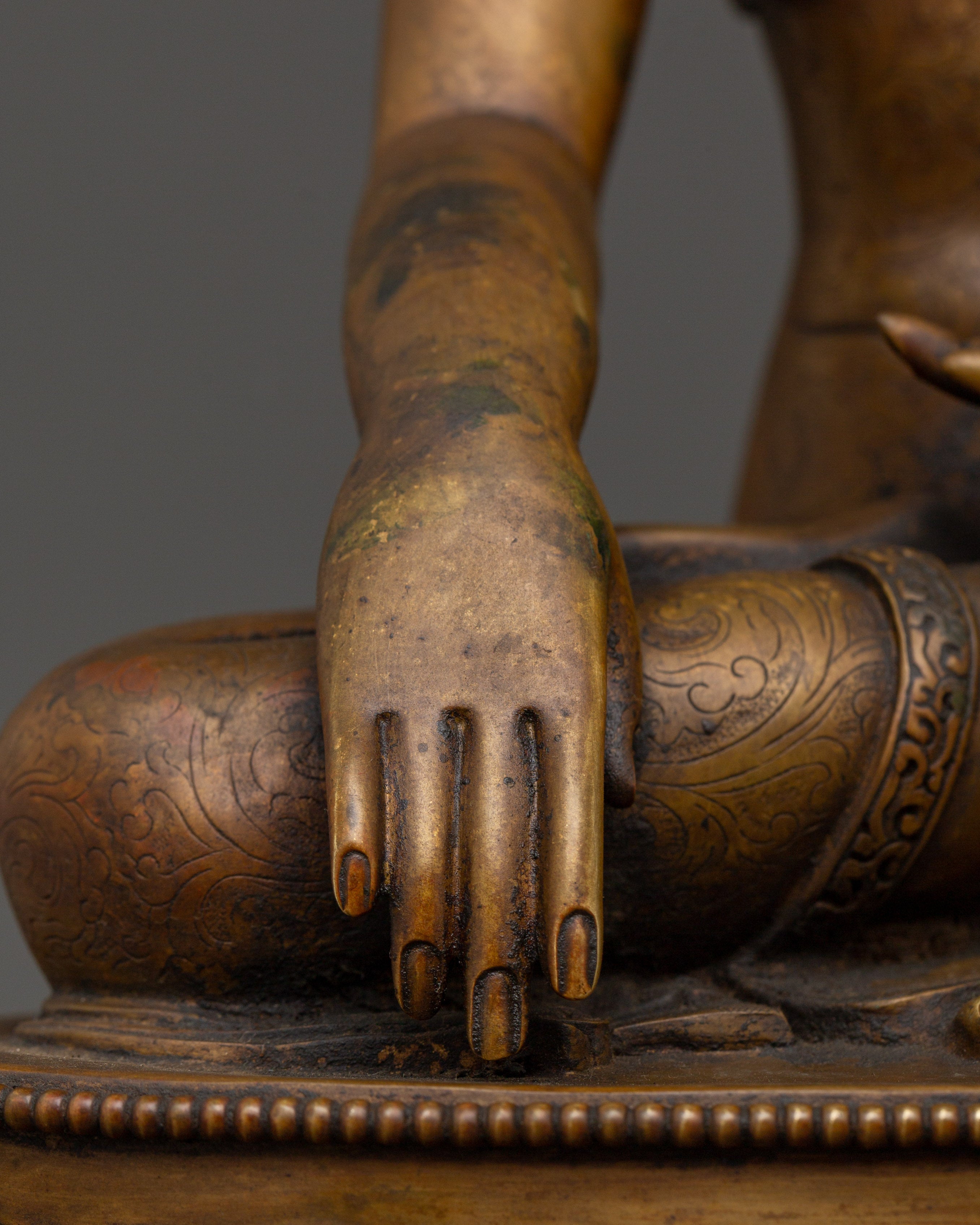 Shakyamuni Buddha Statue in Copper | Spiritual Enlightenment Symbol