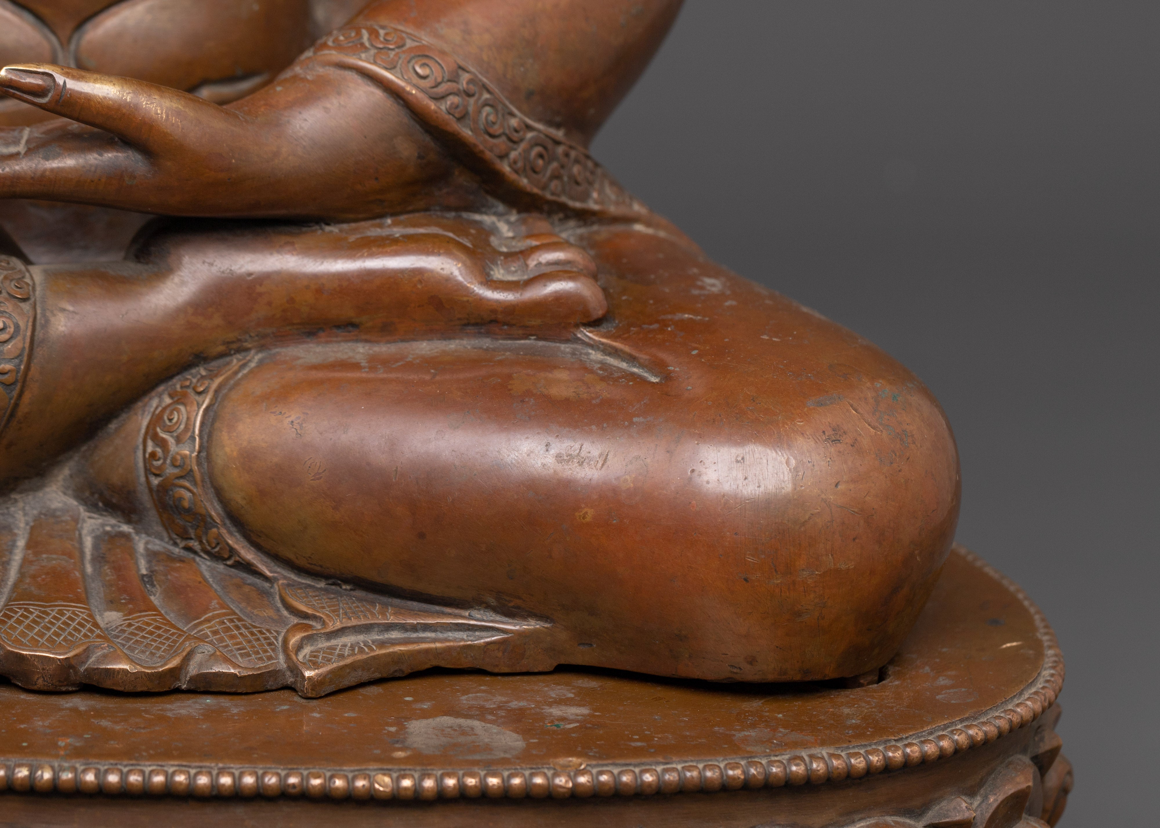 Seated on Lotus Disc Shakyamuni Buddha Statue |Tibetan Buddhist Altar Decor