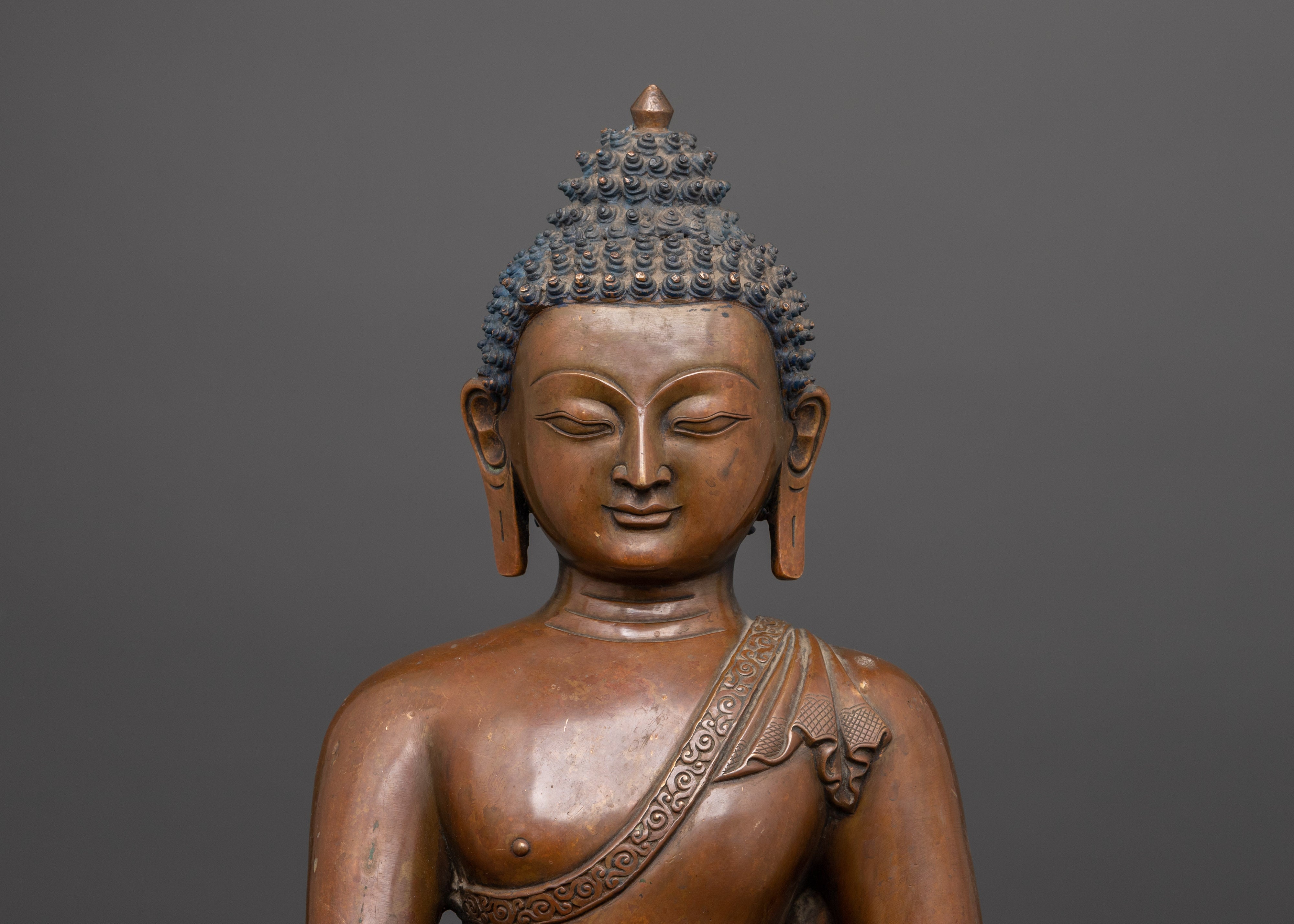 Seated on Lotus Disc Shakyamuni Buddha Statue |Tibetan Buddhist Altar Decor