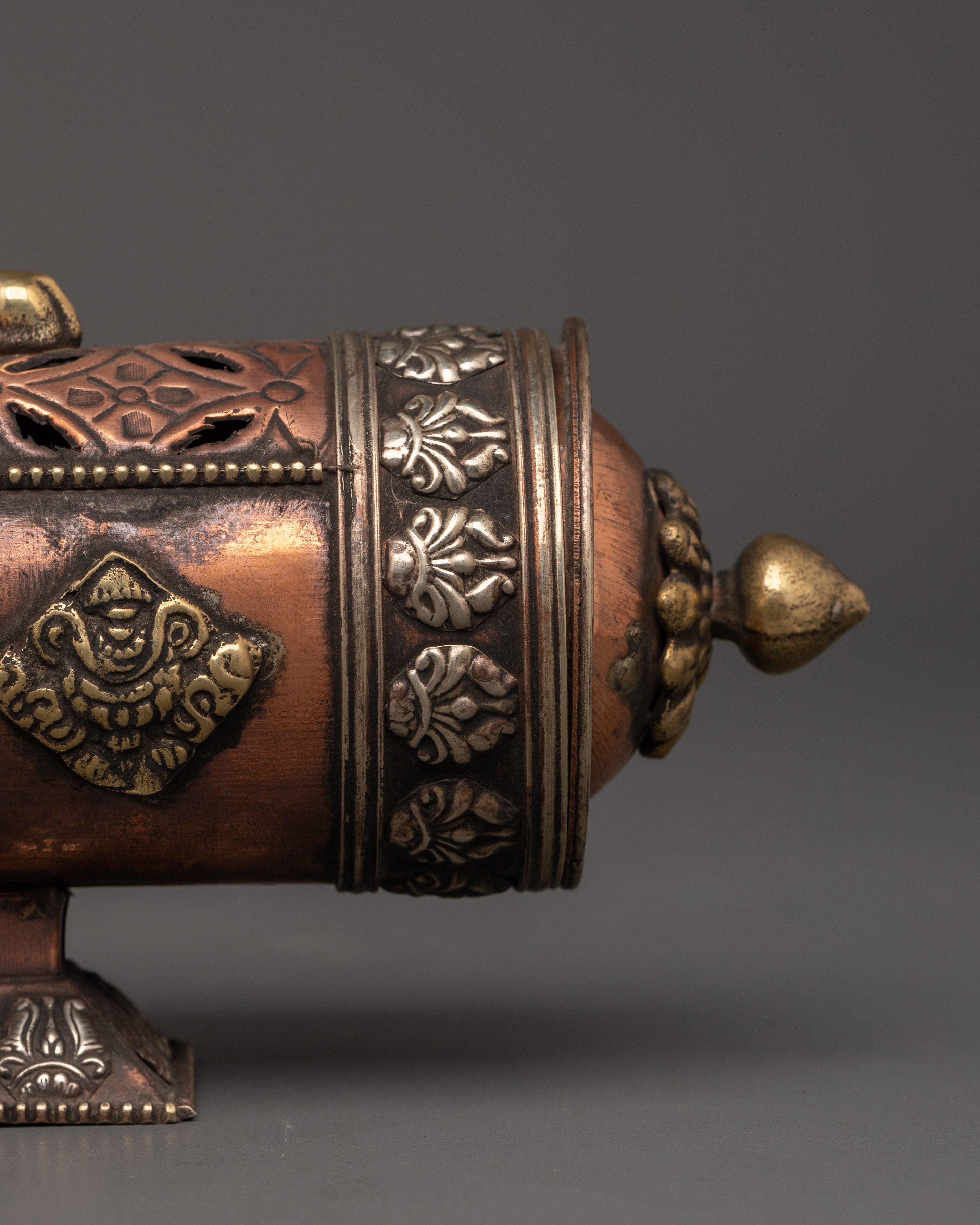 Traditional Ritual Incense Burner | Altar Accessory for Prayer & Ritual Use