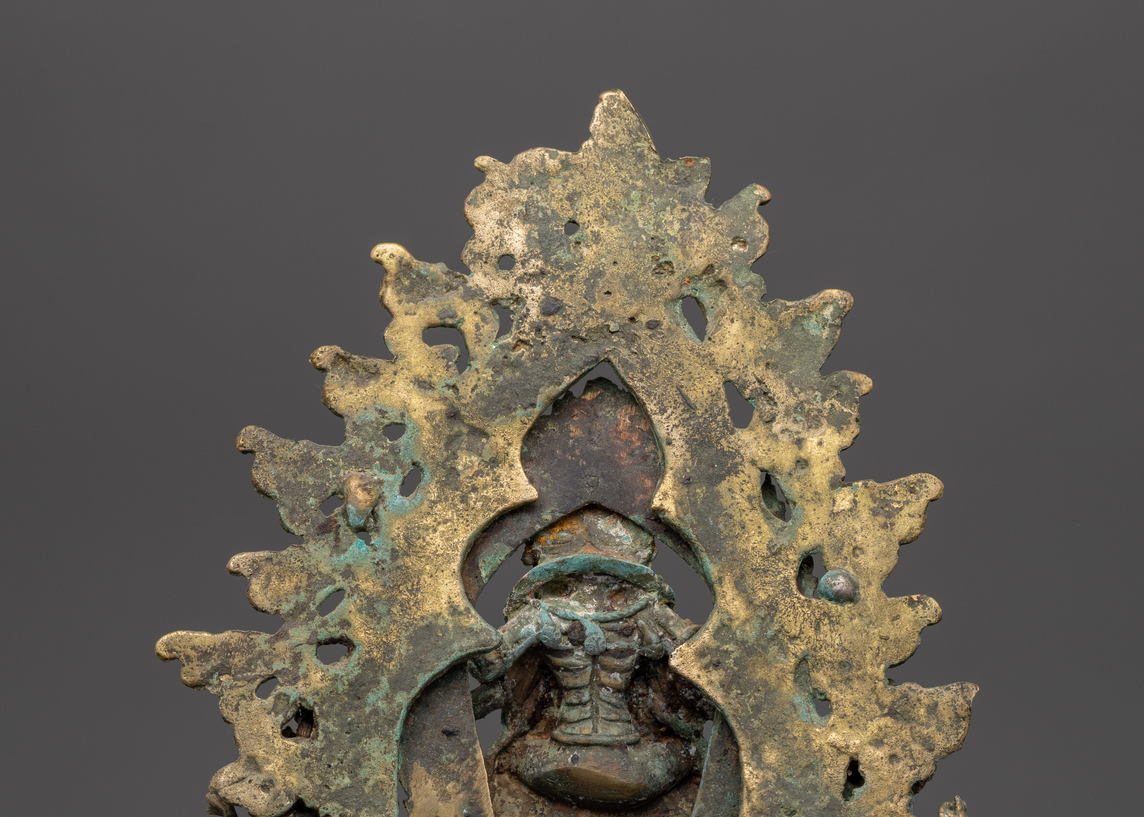 Panas Statue Oil Lamp | Spiritual Altar Decor and Lighting