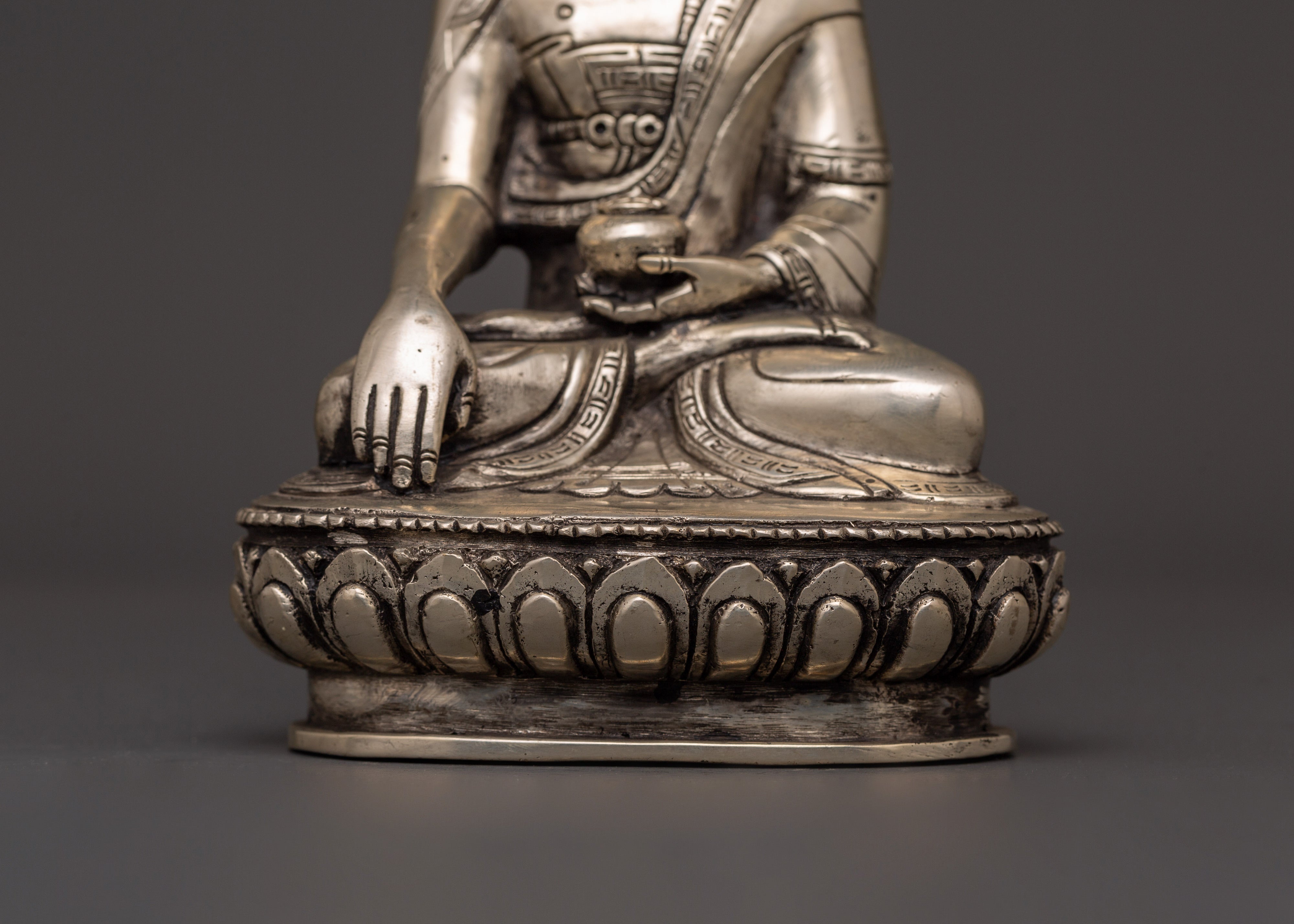 Silver-Plated Shakyamuni Buddha Statue | Buddhist Decor & Spiritual Serenity
