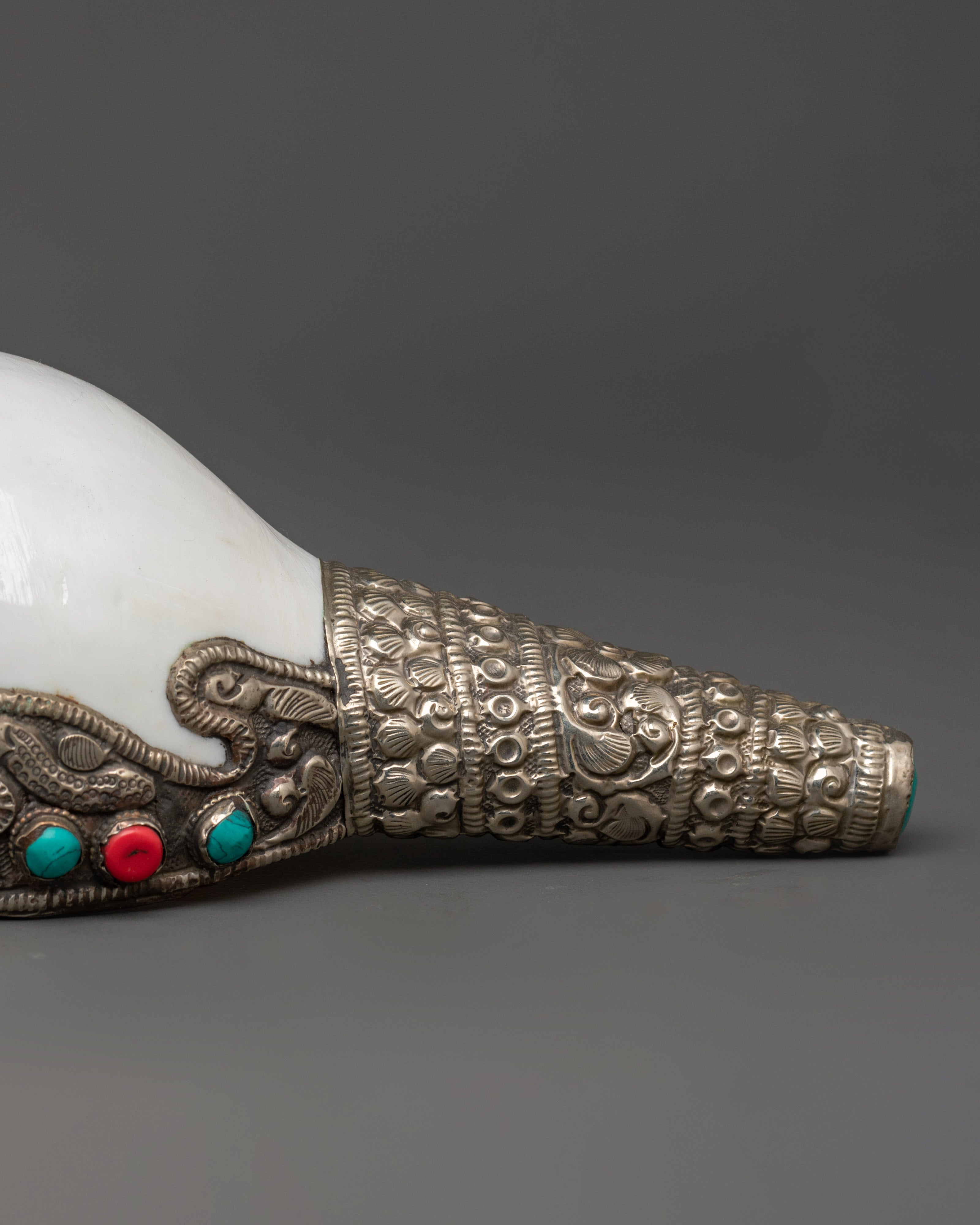 Tibetan Sacred Ritual Item Conch Shell | Handcrafted Shankha for Rituals and Ceremonies