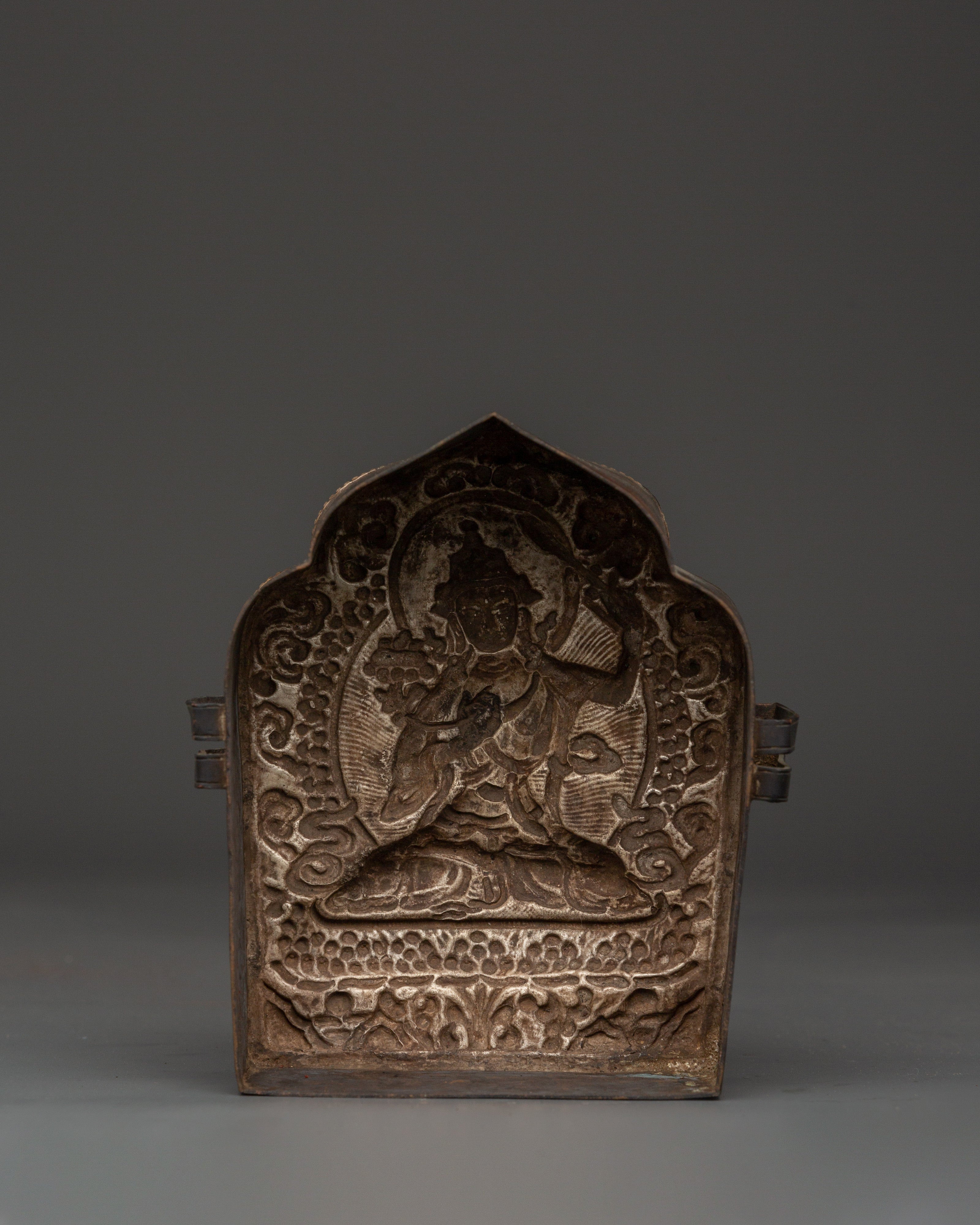 Meditation Ghau Box | Meditation Ghau Box | Handcrafted Tibetan Amulet Box with Copper