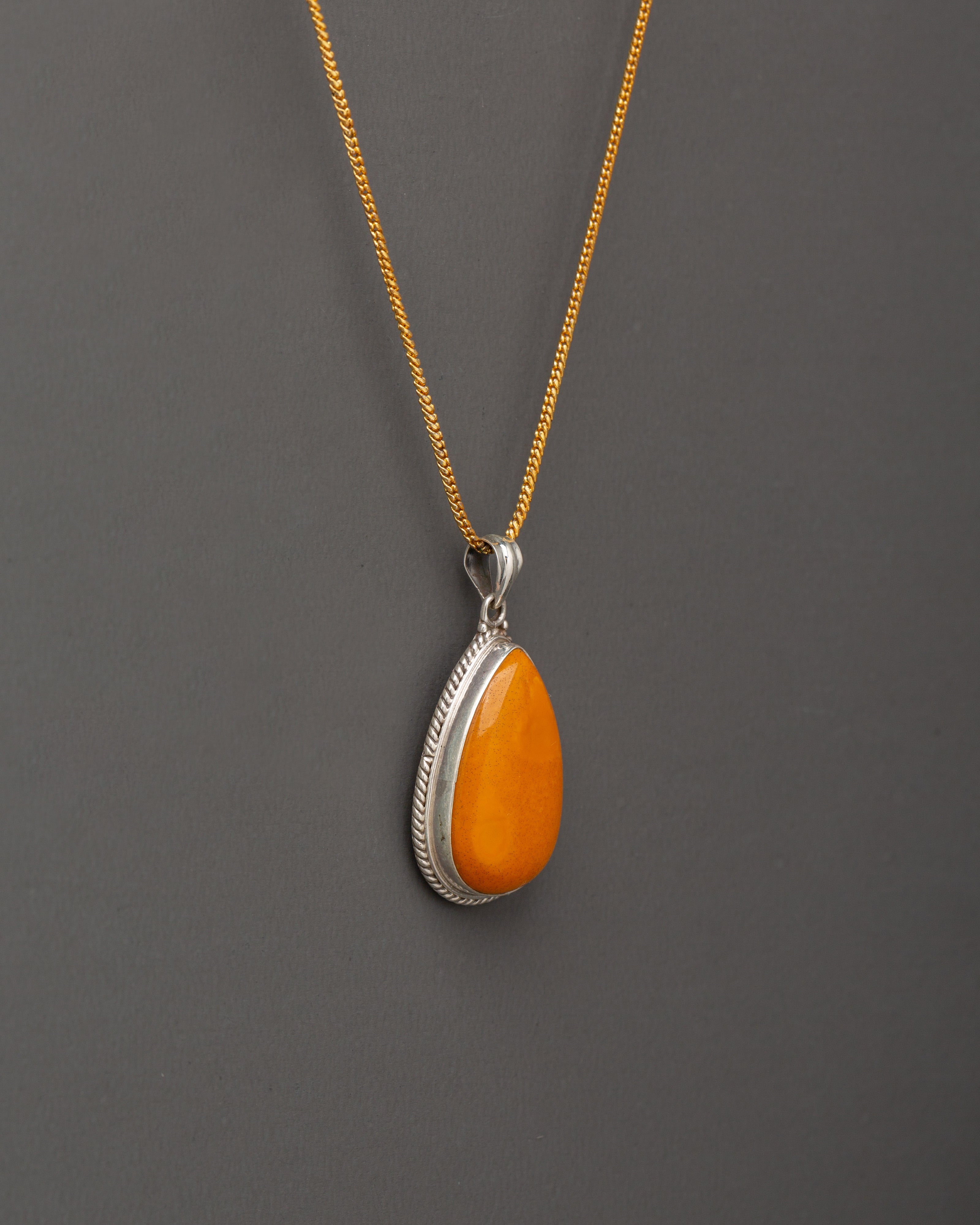 Traditional Tibetan Locket | Handcrafted in 92.5 Sterling Silver