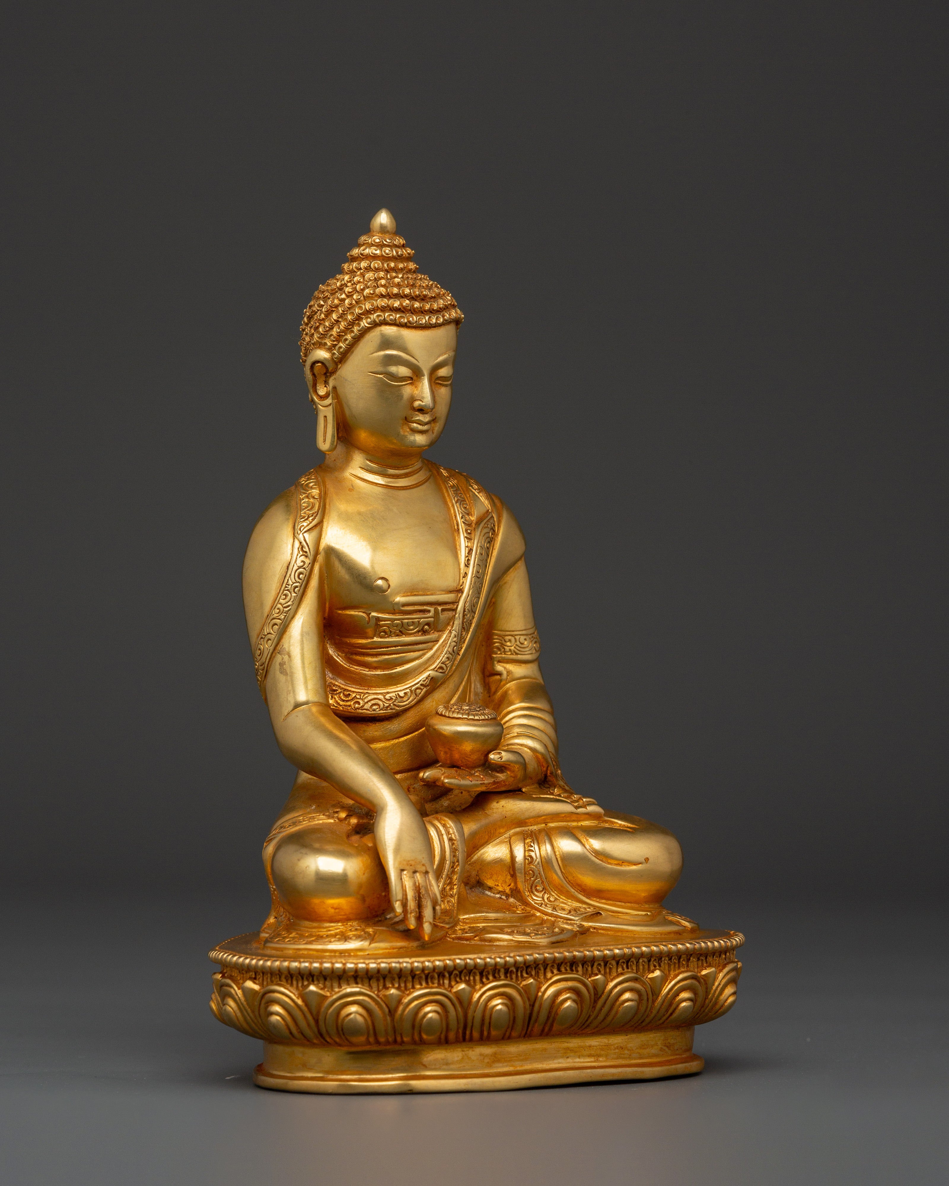 Historical Buddha Shakyamuni Sculpture | Traditional Enlightened Icon