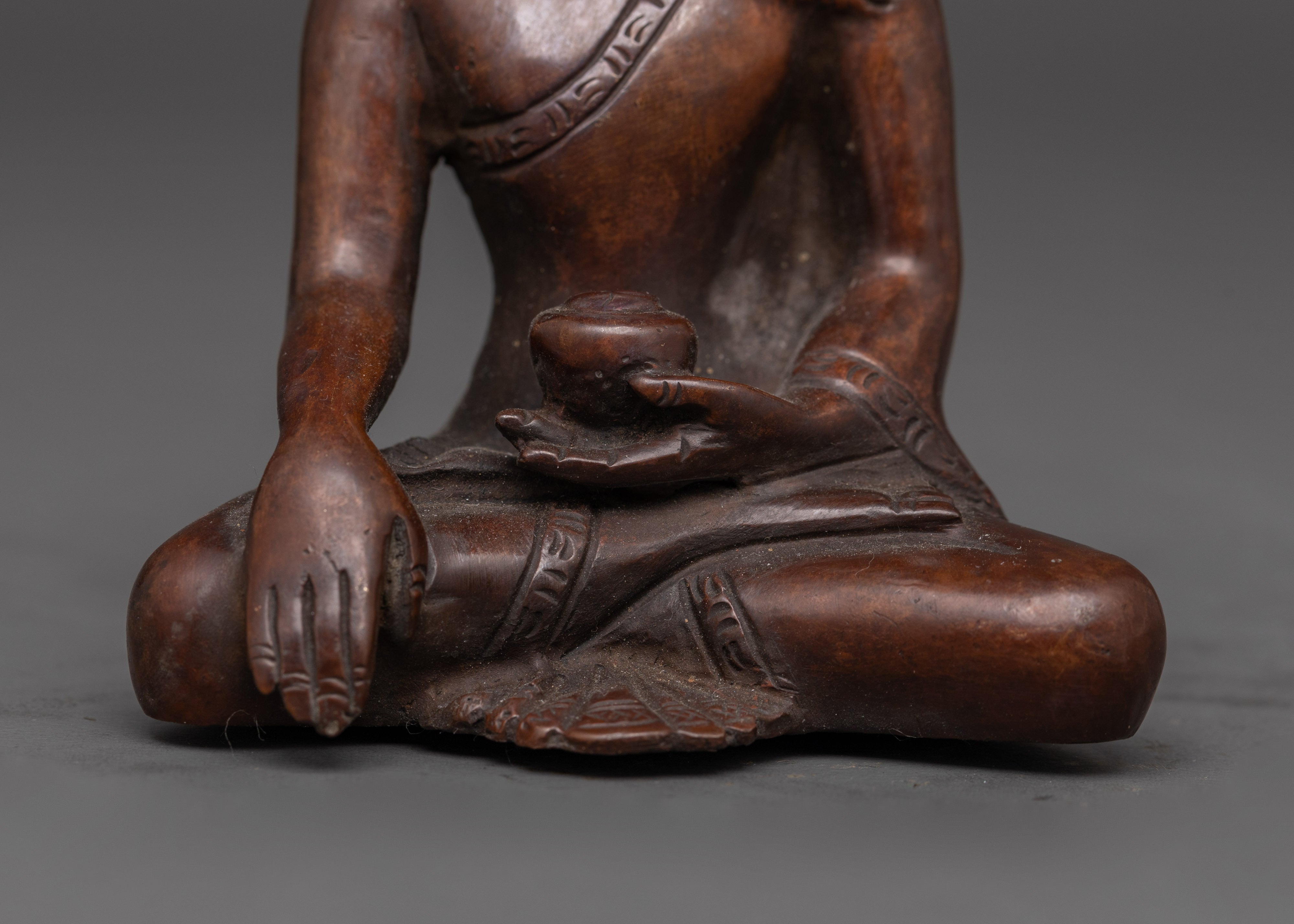 Enlightened One Statue | Handcrafted Oxidized Copper Shakyamuni Buddha